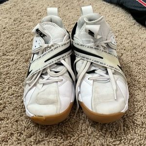 women’s nike volleyball shoes